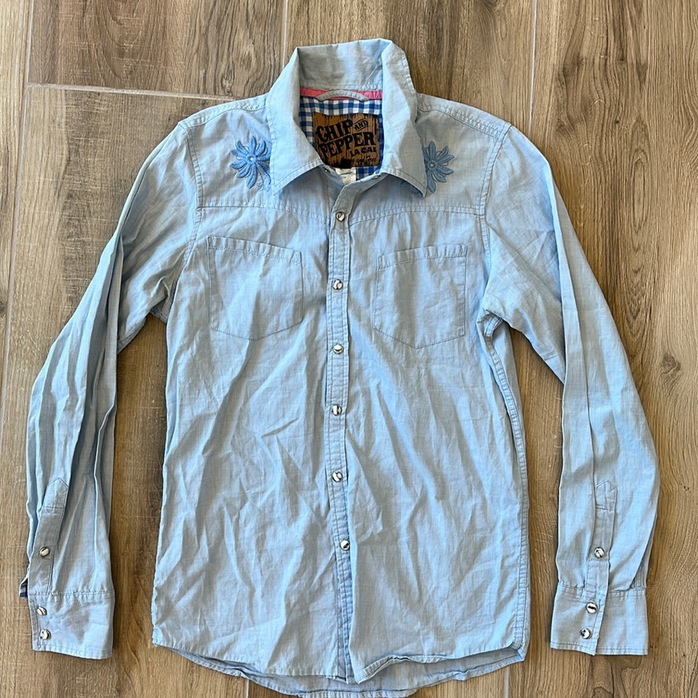 Men’s Chip and Pepper Shirt size small